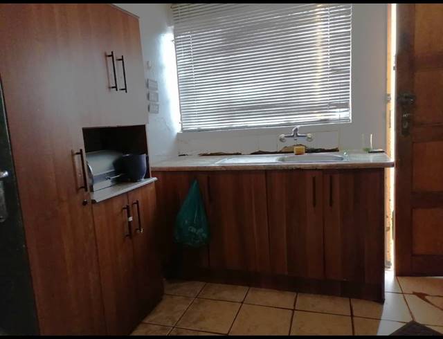 2 BEDROOM HOUSE FOR SALE IN MOHLAKENG